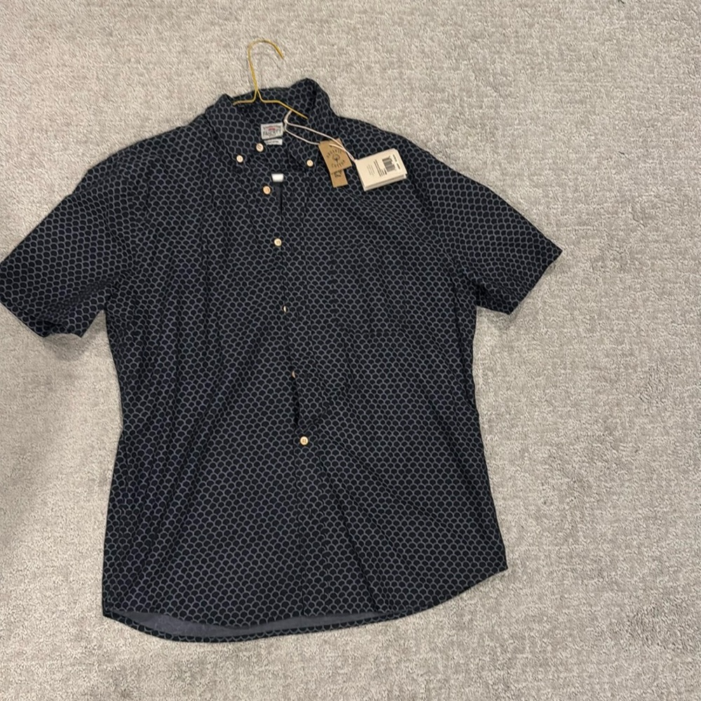 NWT Men’s Faherty navy shirt